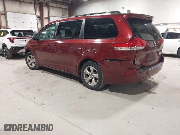 2013 Toyota Sienna LE AAS with VIN 5TDKK3DC6DS298372, listed as a IAAI auction lot 42062376 with 313,697 mi miles. Bid and sale history available at carsss.com. Image 3.