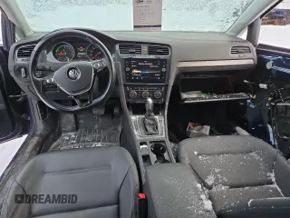 2020 Volkswagen Golf SEL Premium с VIN WVWPR7AU1LW911289, выставлен на аукционе Copart как лот 81309414 с пробегом 113 318 миль миль и Списание • Salvage title. История ставок и продаж доступна на DreamBid. Изображение 8.