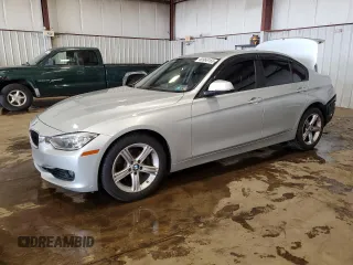 2015 BMW 3 Series 328i xDrive с VIN WBA3B5G52FNS15121, выставлен на аукционе Copart как лот 60966165 с пробегом 105 663 миль миль и Списание • Salvage title. История ставок и продаж доступна на DreamBid. Изображение 1.