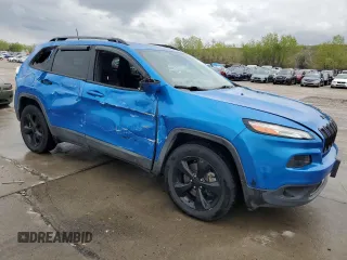 2018 Jeep Cherokee Limited z VIN 1C4PJMDX0JD551193, wystawiony jako Copart lot #56247475 z przebiegiem 75 745 mil mil oraz Szkoda całkowita • Salvage title. Historia ofert i sprzedaży dostępna na DreamBid. Obrazek 4.