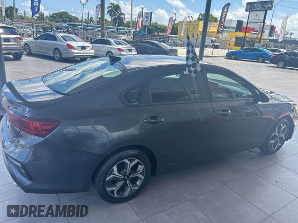 2021 Kia Forte LXS with VIN 3KPF24AD6ME337864, listed as a IAAI auction lot 42472943 with 81,961 mi miles and . Bid and sale history available at DreamBid. Image 6.