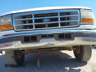 1996 Ford F-250 with VIN 1FTHX25G7TEA65581, listed as a IAAI auction lot 42068491 with Not Provided miles and . Bid and sale history available at DreamBid. Image 6.
