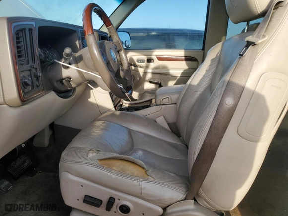 2005 Cadillac Escalade with VIN 1GYEC63T75R182265, listed as a Copart auction lot 53752525 with 187,028 mi miles and Clean Title. Bid and sale history available at carsss.com. Image 7.