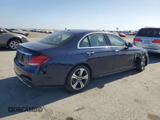2019 Mercedes-Benz E 300 with VIN WDDZF4JBXKA596623, listed as a Copart auction lot 58377775 with 44,951 mi miles and Salvage title. Bid and sale history available at DreamBid. Image 3.