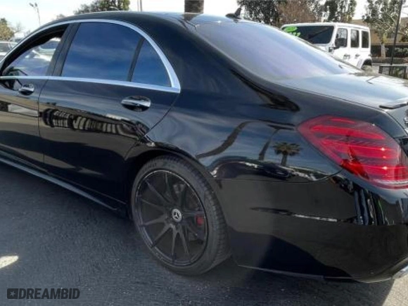 2018 Mercedes-Benz S-Class S 450 with VIN WDDUG6GBXJA384006, listed as a Copart auction lot 46197065 with 140,772 mi miles and Clean Title. Bid and sale history available at carsss.com. Image 3.