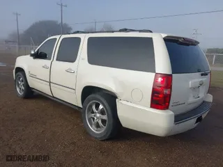2009 Chevrolet Suburban LTZ with VIN 1GNFK36349R289729, listed as a IAAI auction lot 41638016 with 187,674 mi miles. Bid and sale history available at carsss.com. Image 3.