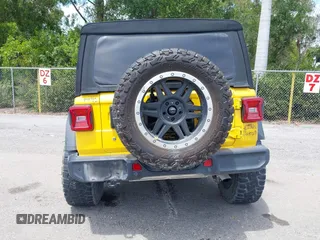 2018 Jeep Wrangler Unlimited Sport z VIN 1C4HJXDN2JW324872, wystawiony jako IAAI lot #42112231 z przebiegiem 80 412 mil mil oraz . Historia ofert i sprzedaży dostępna na DreamBid. Obrazek 17.