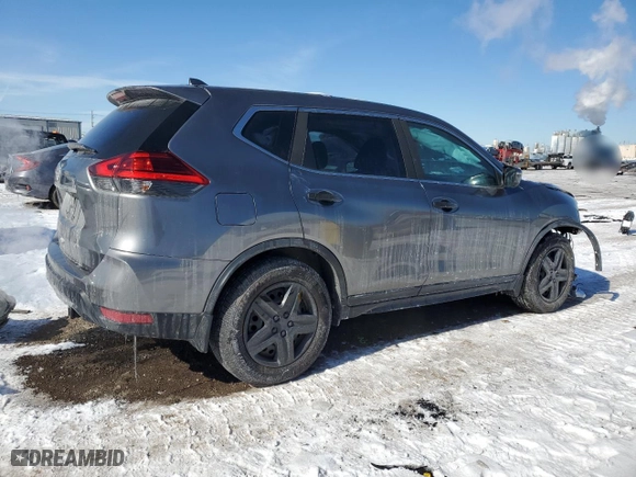 2017 Nissan Rogue S with VIN 5N1AT2MT9HC806906, listed as a Copart auction lot 45470385 with 122,040 mi miles and Salvage Title. Bid and sale history available at carsss.com. Image 3.