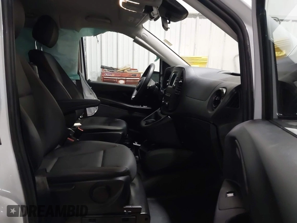 2023 Mercedes-Benz Metris with VIN W1WV0FEY8P4332203, listed as a IAAI auction lot 41510870 with 8,203 mi miles and . Bid and sale history available at DreamBid. Image 5.