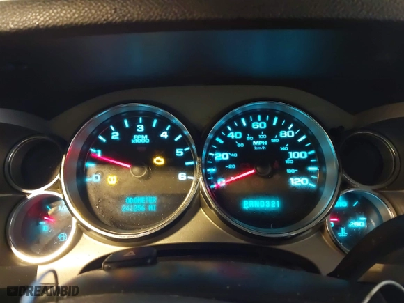 2007 Chevrolet Silverado 1500 LT w/1LT with VIN 3GCEK13307G545178, listed as a IAAI auction lot 41364329 with 241,256 mi miles. Bid and sale history available at carsss.com. Image 7.