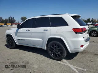 2020 Jeep Grand Cherokee Altitude z VIN 1C4RJFAG3LC240519, wystawiony jako Copart lot #53997665 z przebiegiem 63 411 mil mil oraz Szkoda całkowita • Salvage title. Historia ofert i sprzedaży dostępna na DreamBid. Obrazek 2.