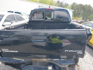 2014 Toyota Tacoma PreRunner z VIN 5TFJU4GN8EX057773, wystawiony jako IAAI lot #42020511 z przebiegiem 228 730 mil mil oraz . Historia ofert i sprzedaży dostępna na DreamBid. Obrazek 15.