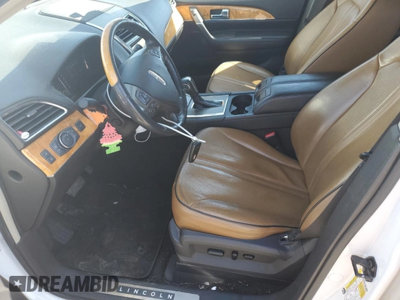 2011 Lincoln MKX z VIN 2LMDJ8JK3BBJ03668, wystawiony jako Copart lot #54588045 z przebiegiem 163 646 mil mil oraz Szkoda całkowita • Salvage title. Historia ofert i sprzedaży dostępna na DreamBid. Obrazek 7.