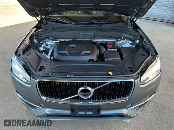 2019 Volvo XC90 Momentum with VIN YV4A22PK6K1484218, listed as a Copart auction lot 48704305 with 40,414 mi miles and Salvage Title. Bid and sale history available at carsss.com. Image 6.