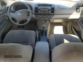2005 Toyota Camry LE with VIN 4T1BF30K15U093326, listed as a Copart auction lot 48425395 with 90,728 mi miles and Salvage Title. Bid and sale history available at DreamBid. Image 8.
