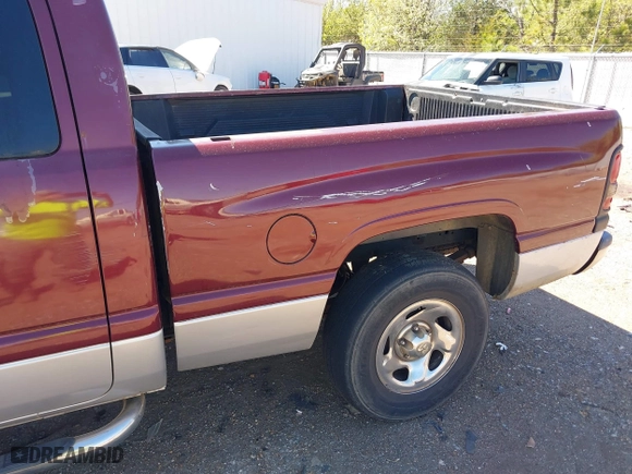 2001 Dodge Ram 1500 with VIN 3B7HC13Y71G771067, listed as a IAAI auction lot 41811515 with 213,806 mi miles. Bid and sale history available at carsss.com. Image 6.
