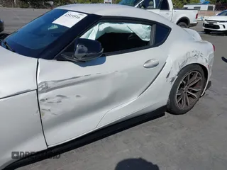 2021 Toyota Supra 2.0 with VIN WZ1DB2C01MW039946, listed as a IAAI auction lot 42519516 with 21,073 mi miles and . Bid and sale history available at DreamBid. Image 6.
