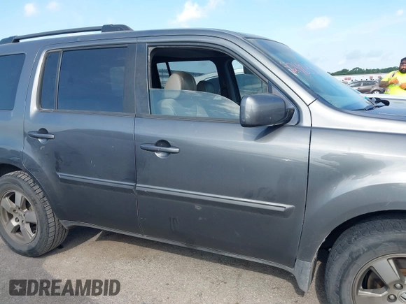 2011 Honda Pilot EX-L z VIN 5FNYF3H53BB022145, wystawiony jako IAAI lot #42403368 z przebiegiem 199 360 mil mil oraz . Historia ofert i sprzedaży dostępna na DreamBid. Obrazek 13.