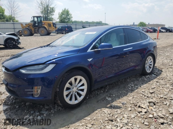 2016 Tesla Model X 70D z VIN 5YJXCAE27GF006668, wystawiony jako Copart lot #59637595 z przebiegiem 58 163 mil mil oraz Czysty tytuł • Clean title. Historia ofert i sprzedaży dostępna na DreamBid. Obrazek 1.