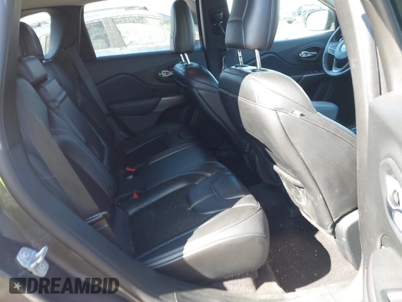 2019 Jeep Cherokee Latitude Plus with VIN 1C4PJLLB1KD201847, listed as a IAAI auction lot 41814463 with 115,927 mi miles. Bid and sale history available at carsss.com. Image 8.