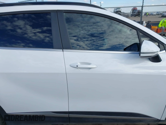 2025 Kia Sportage EX with VIN 5XYK33DF6SG242174, listed as a IAAI auction lot 41265656 with 4,696 mi miles. Bid and sale history available at carsss.com. Image 14.