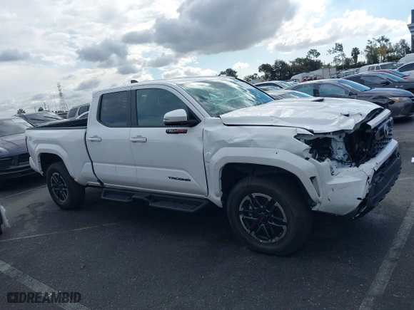 2024 Toyota Tacoma 4WD SR5 with VIN 3TYLB5JNXRT007339, listed as a IAAI auction lot 41432778 with 4,038 mi miles. Bid and sale history available at carsss.com. Image 13.