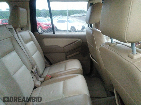 2008 Ford Explorer Eddie Bauer с VIN 1FMEU64E68UA50596, выставлен на аукционе IAAI как лот 42506449 с пробегом 130 660 миль миль и . История ставок и продаж доступна на DreamBid. Изображение 8.