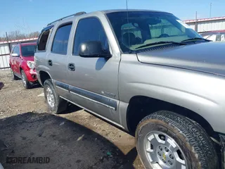 2003 Chevrolet Tahoe LS with VIN 1GNEC13V13J298445, listed as a IAAI auction lot 41728848 with 226,727 mi miles. Bid and sale history available at carsss.com. Image 14.