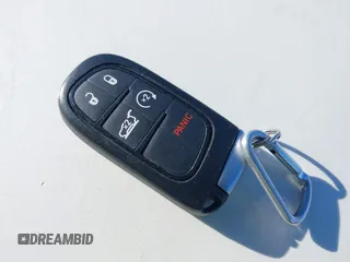 2021 Jeep Cherokee Limited z VIN 1C4PJMDX7MD148011, wystawiony jako IAAI lot #41494706 z przebiegiem 66 108 mil mil oraz . Historia ofert i sprzedaży dostępna na DreamBid. Obrazek 11.