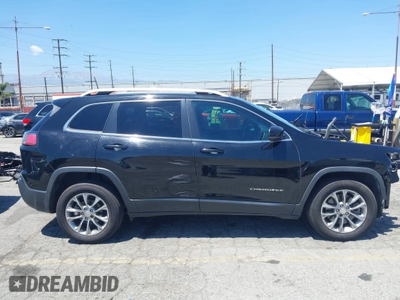 2019 Jeep Cherokee Latitude Plus z VIN 1C4PJLLB9KD248110, wystawiony jako IAAI lot #42205709 z przebiegiem 94 715 mil mil oraz . Historia ofert i sprzedaży dostępna na DreamBid. Obrazek 14.