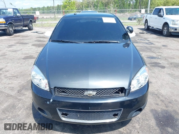 2012 Chevrolet Impala Police Police z VIN 2G1WD5E31C1161764, wystawiony jako IAAI lot #41918458 z przebiegiem 88 066 mil mil oraz . Historia ofert i sprzedaży dostępna na DreamBid. Obrazek 12.