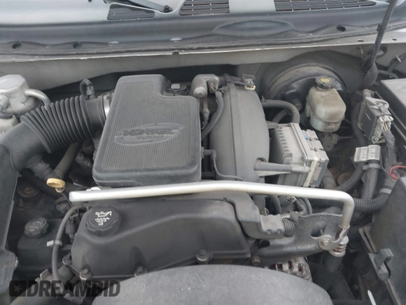 2004 GMC Envoy SLE with VIN 1GKDT13SX42135951, listed as a IAAI auction lot 41668252 with 216,193 mi miles. Bid and sale history available at carsss.com. Image 10.