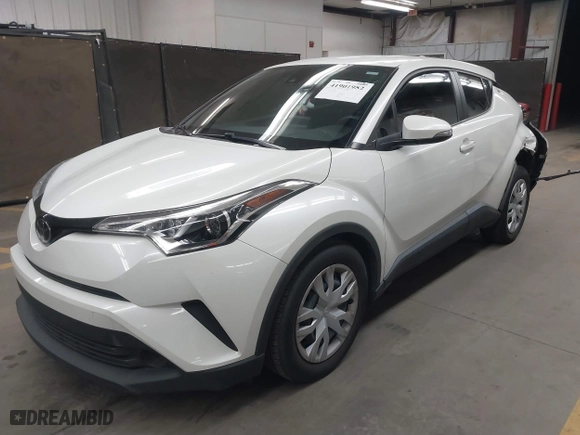 2019 Toyota C-HR XLE with VIN JTNKHMBX6K1058884, listed as a IAAI auction lot 41901952 with 22,443 mi miles. Bid and sale history available at carsss.com. Image 18.