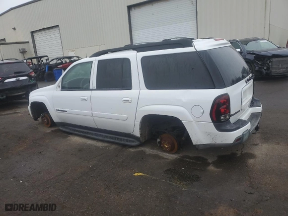 2004 Chevrolet TrailBlazer EXT LS with VIN 1GNET16S146112201, listed as a Copart auction lot 89147085 with 0 mi miles and Salvage Title. Bid and sale history available at carsss.com. Image 2.