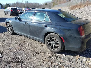 2016 Chrysler 300 S z VIN 2C3CCAGG4GH287737, wystawiony jako IAAI lot #41299711 z przebiegiem Nie podano mil oraz . Historia ofert i sprzedaży dostępna na DreamBid. Obrazek 3.