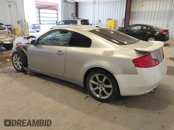 2005 Infiniti G35 z VIN JNKCV54E35M422747, wystawiony jako IAAI lot #42505269 z przebiegiem 153 324 mil mil oraz . Historia ofert i sprzedaży dostępna na DreamBid. Obrazek 3.