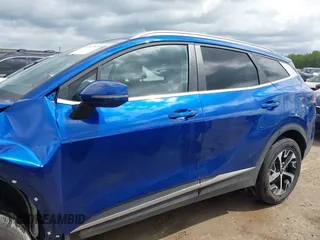 2025 Kia Sportage EX z VIN 5XYK3CDFXSG273654, wystawiony jako IAAI lot #42167635 z przebiegiem 6345 mil mil oraz . Historia ofert i sprzedaży dostępna na DreamBid. Obrazek 15.