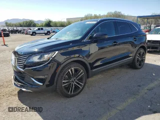 2017 Lincoln MKC Reserve with VIN 5LMTJ3DH4HUL03338, listed as a Copart auction lot 61224815 with 68,785 mi miles and Salvage title. Bid and sale history available at DreamBid. Image 1.