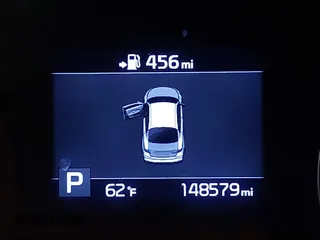 2019 Kia Optima LX z VIN 5XXGT4L37KG315026, wystawiony jako IAAI lot #42050820 z przebiegiem 148 579 mil mil oraz . Historia ofert i sprzedaży dostępna na DreamBid. Obrazek 16.