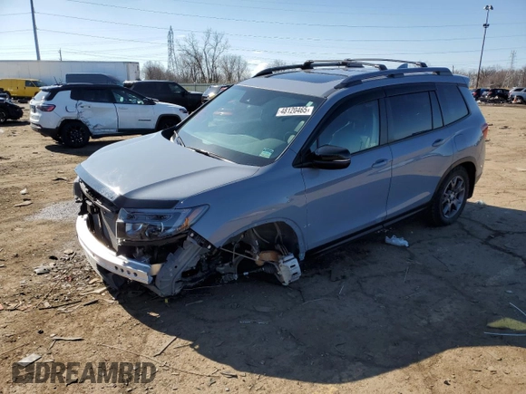 2024 Honda Passport TrailSport with VIN 5FNYF8H64RB005399, listed as a Copart auction lot 48120465 with 11,930 mi miles and Salvage Title. Bid and sale history available at DreamBid. Image 1.