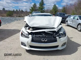 2015 Infiniti Q50 Premium z VIN JN1BV7ARXFM399617, wystawiony jako IAAI lot #41884672 z przebiegiem 116 320 mil mil oraz . Historia ofert i sprzedaży dostępna na DreamBid. Obrazek 12.