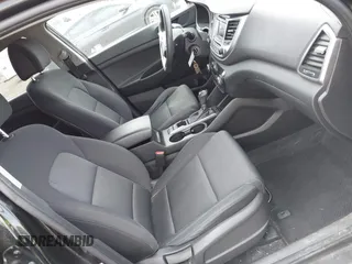 2017 Hyundai Tucson SE with VIN KM8J23A47HU536722, listed as a IAAI auction lot 42050171 with 101,092 mi miles and . Bid and sale history available at DreamBid. Image 5.