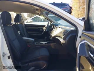 2018 Nissan Altima 2.5 SL with VIN 1N4AL3AP1JC290599, listed as a IAAI auction lot 41011797 with 52,348 mi miles. Bid and sale history available at carsss.com. Image 5.