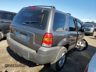 2006 Ford Escape XLS with VIN 1FMYU02Z66KD24839, listed as a Copart auction lot 72984314 with 225,626 mi miles and Salvage Title. Bid and sale history available at carsss.com. Image 3.