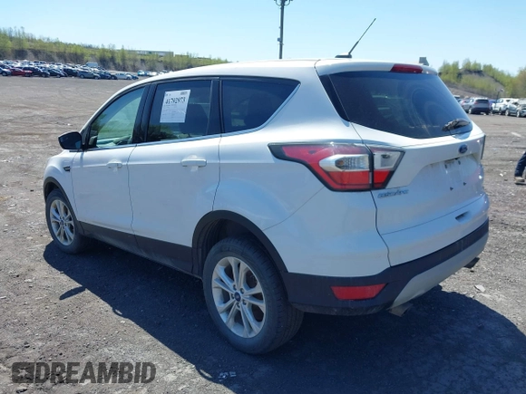 2017 Ford Escape SE with VIN 1FMCU9GD4HUB55262, listed as a IAAI auction lot 42146088 with 98,407 mi miles. Bid and sale history available at carsss.com. Image 3.