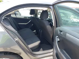 2015 Volkswagen Jetta SE with VIN 3VWD07AJ4FM353782, listed as a IAAI auction lot 42544354 with 195,457 mi miles and . Bid and sale history available at DreamBid. Image 8.
