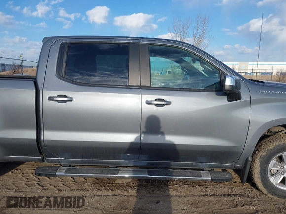 2019 Chevrolet Silverado 1500 LT with VIN 1GCUYDED0KZ207399, listed as a IAAI auction lot 41980299 with 75,720 mi miles. Bid and sale history available at carsss.com. Image 13.