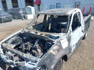 1999 Ford F-150 XL z VIN 1FTRX18L5XNB80564, wystawiony jako IAAI lot #42670775 z przebiegiem Nie podano mil oraz . Historia ofert i sprzedaży dostępna na DreamBid. Obrazek 6.