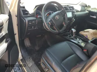 2016 Toyota 4Runner Limited z VIN JTEBU5JR9G5316531, wystawiony jako Copart lot #57047015 z przebiegiem 126 384 mil mil oraz Szkoda całkowita • Salvage title. Historia ofert i sprzedaży dostępna na DreamBid. Obrazek 8.