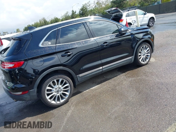 2016 Lincoln MKC Reserve with VIN 5LMCJ3C9XGUJ03119, listed as a IAAI auction lot 42078684 with 93,711 mi miles and . Bid and sale history available at DreamBid. Image 4.